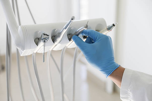 Professional Wisdom Tooth Removal technician working in Shenandoah, VA